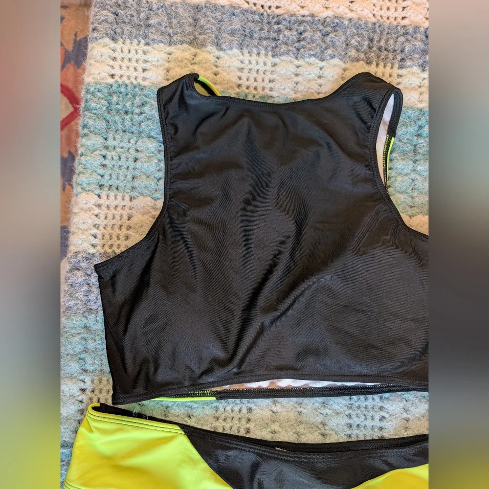 Shego Cosplay‎ Black and Neon Yellow Colorblock Bikini Set Size Large